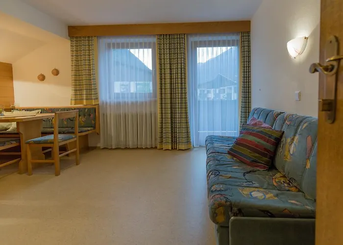 尼格拉膳食公寓