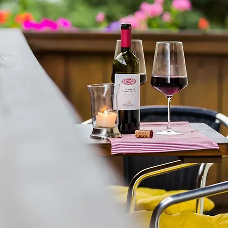 Pensjonat Nigella Neustift im Stubaital